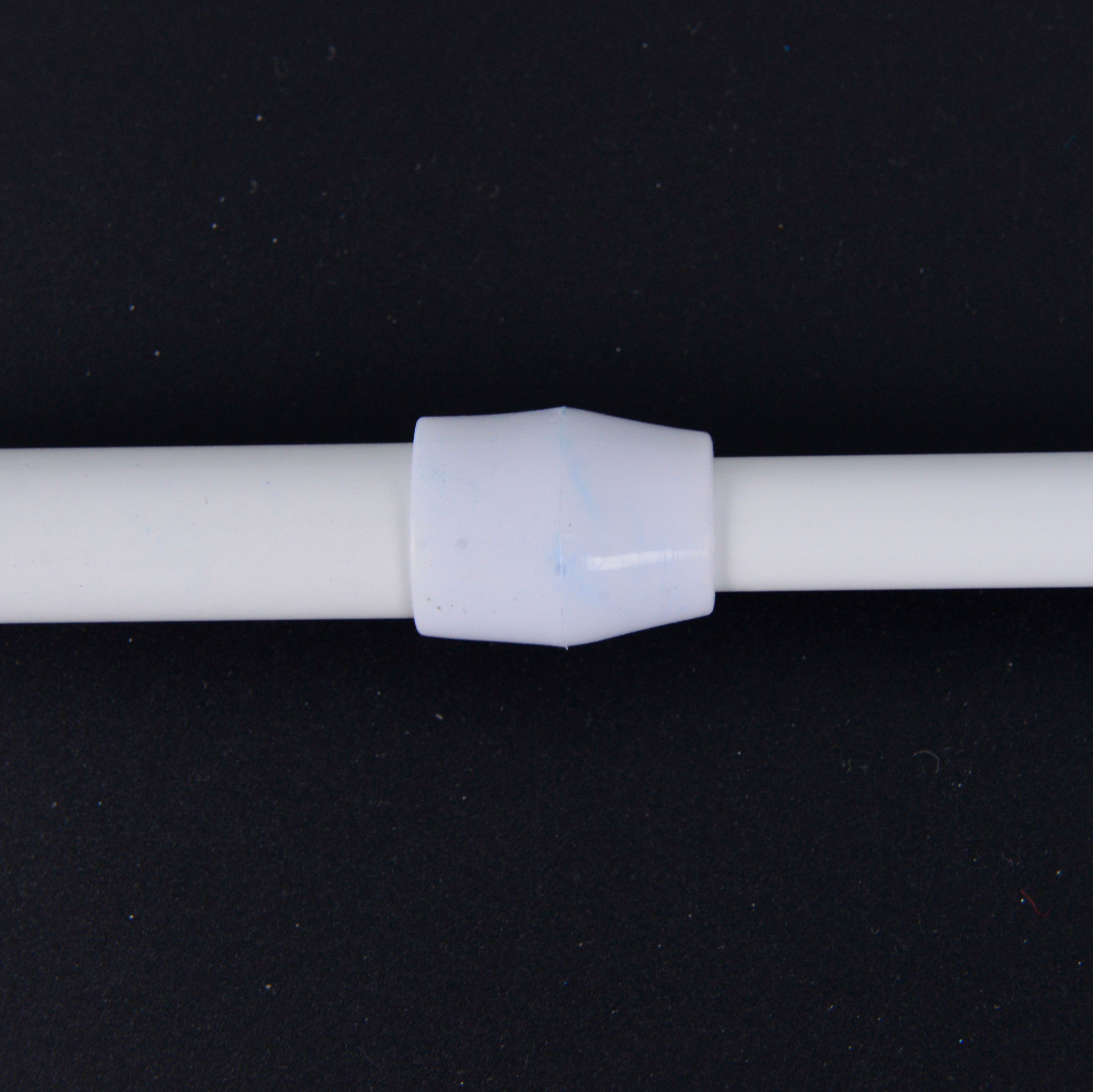 Perforation-free iron shower curtain rod 70-120 thin rod